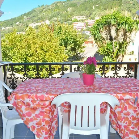 Yannis On Agios Gordios In Corfu Apartman *