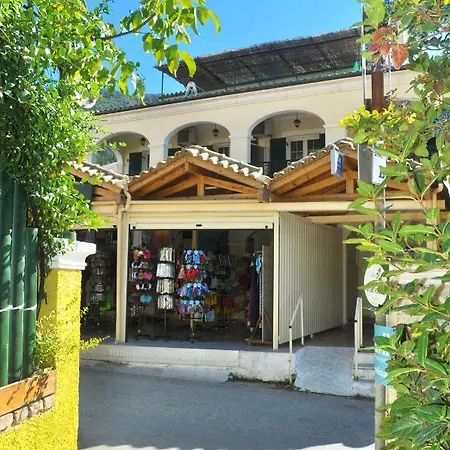 Yannis On Agios Gordios In Corfu Apartman *